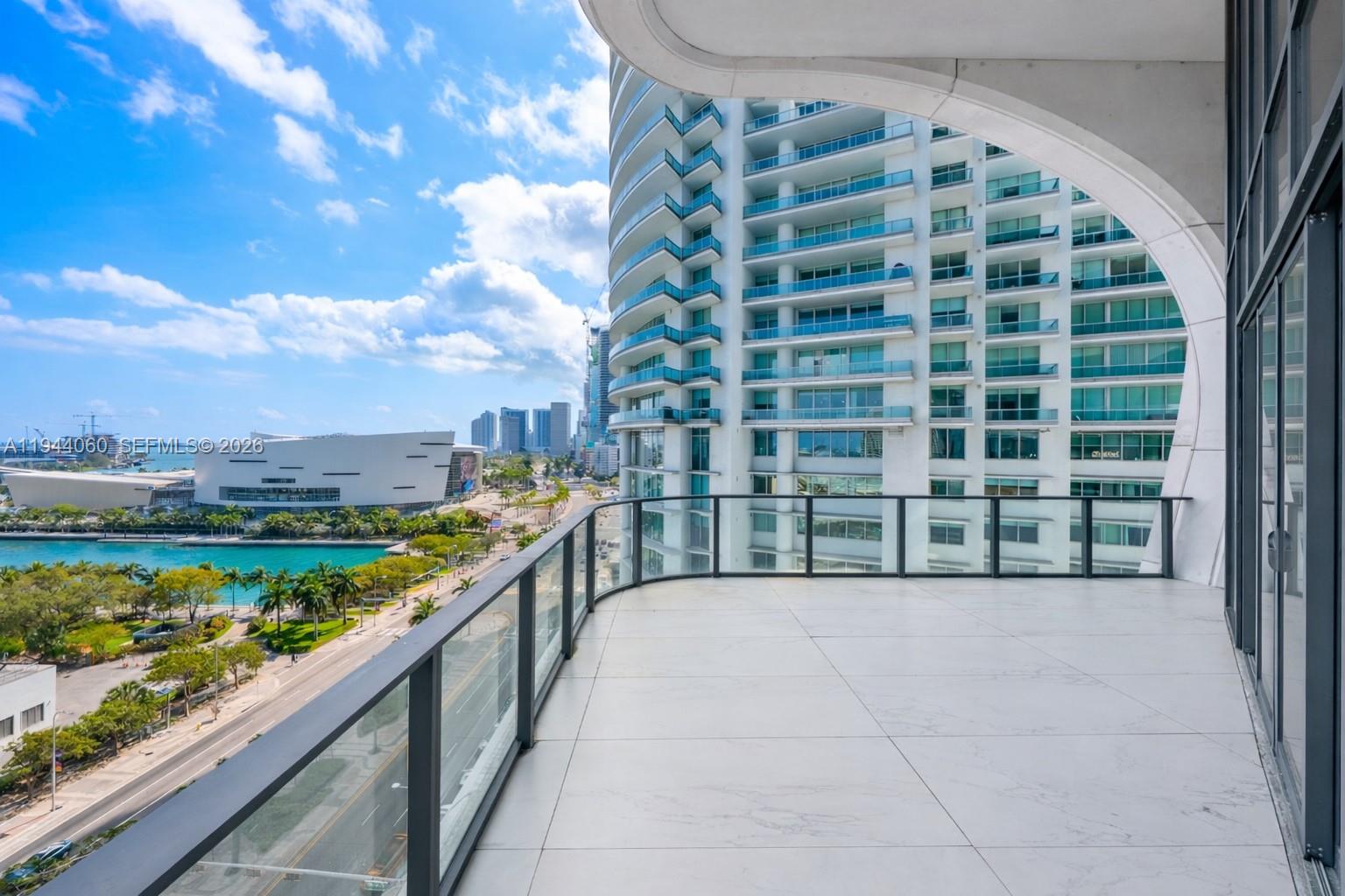 ONE THOUSAND MUSEUM CONDO - Residential