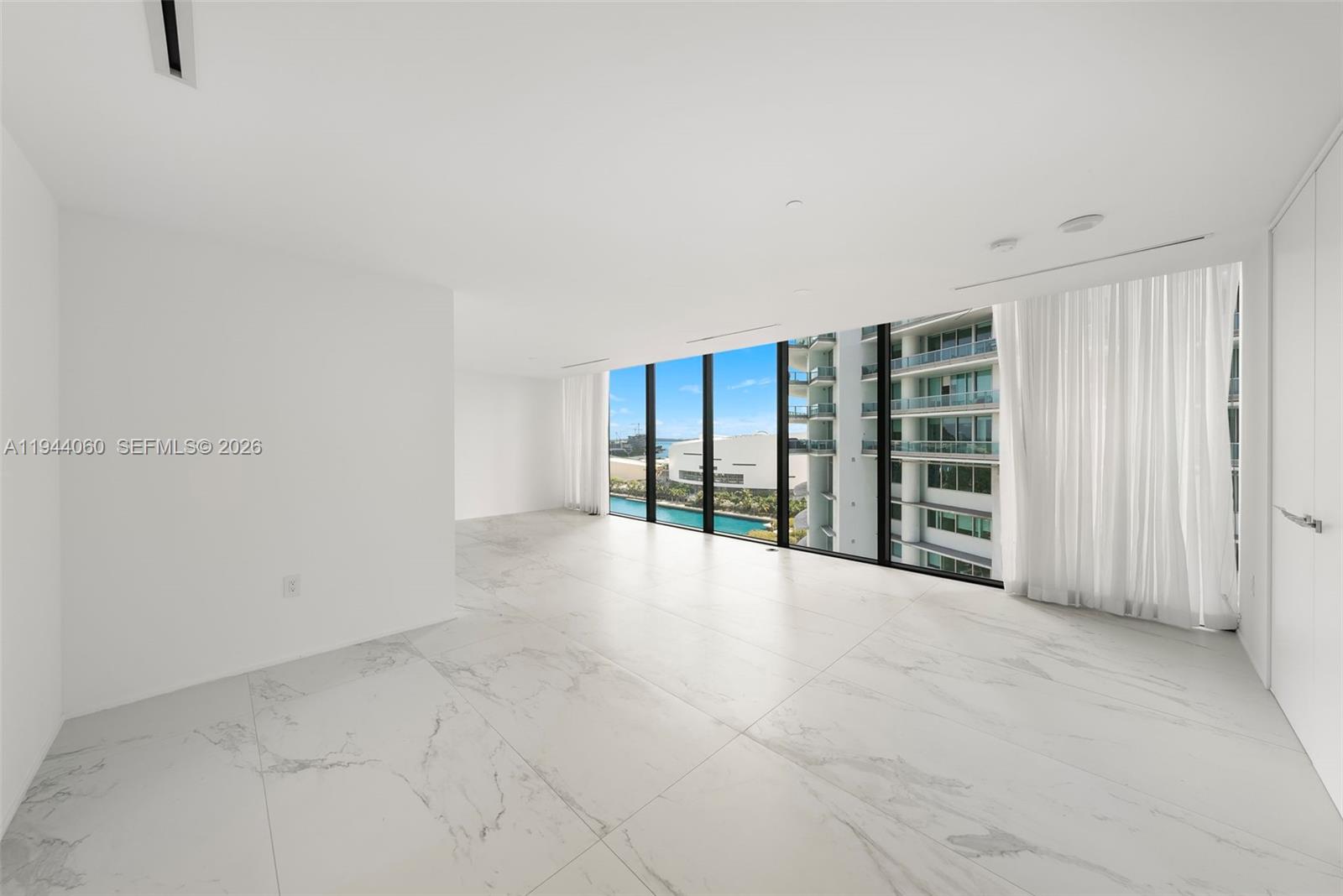 ONE THOUSAND MUSEUM CONDO - Residential