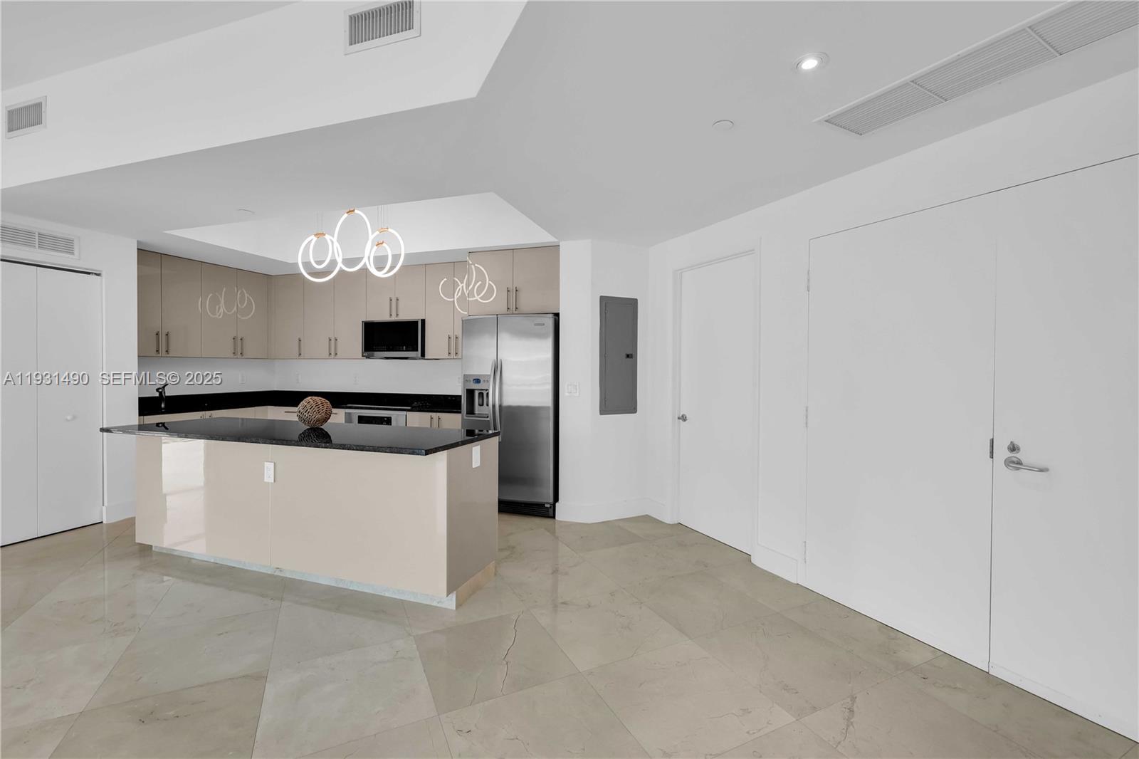 THE ATRIUM AT AVENTURA CO - Residential