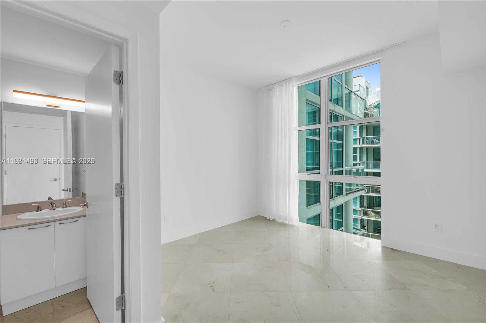 THE ATRIUM AT AVENTURA CO - Residential
