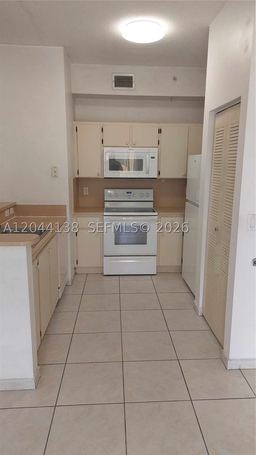 PALM GARDENS AT DORAL CON - Residential Lease