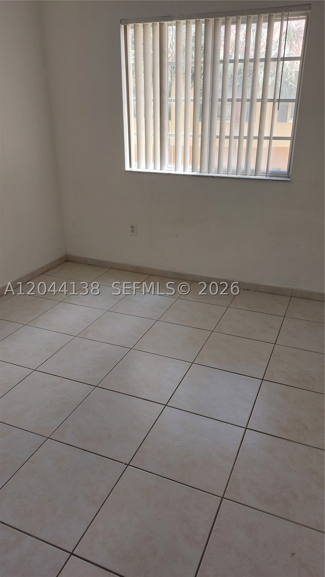 PALM GARDENS AT DORAL CON - Residential Lease