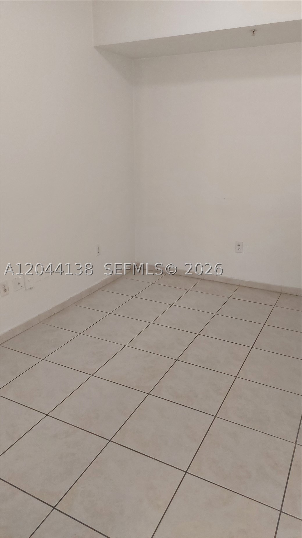 PALM GARDENS AT DORAL CON - Residential Lease