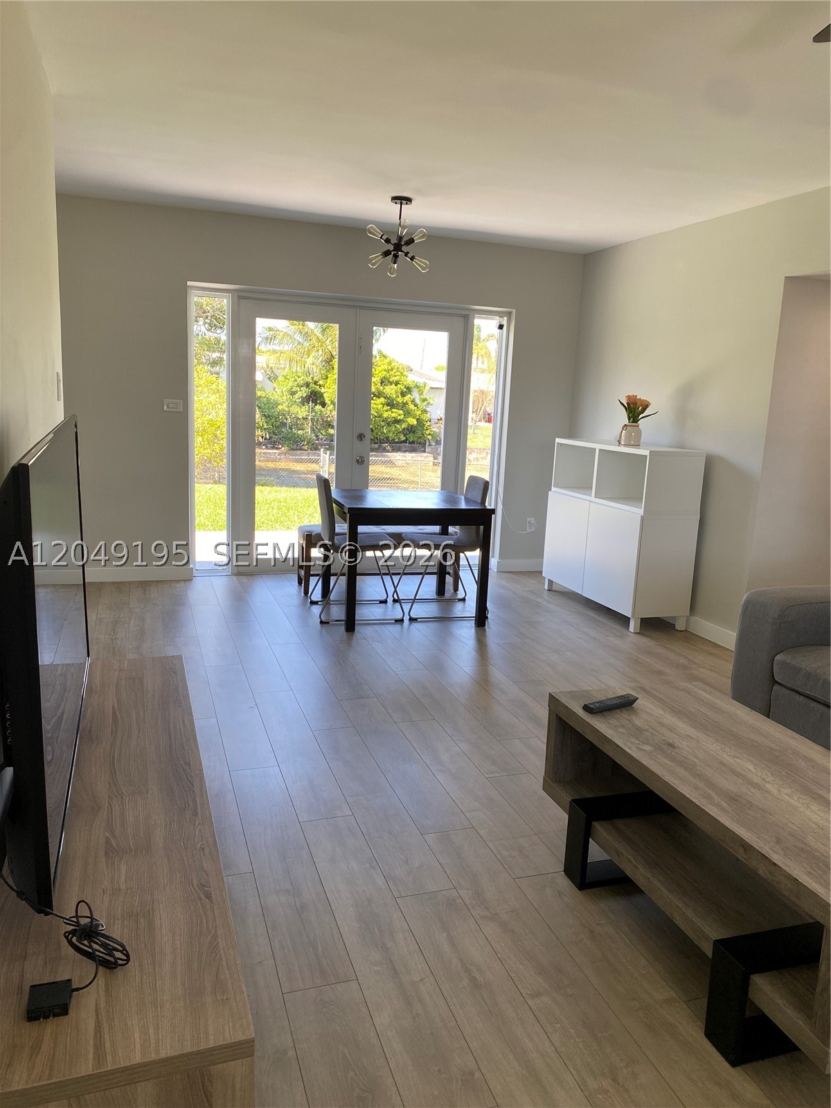 WESTWOOD LAKE 3RD ADDN - Residential Lease