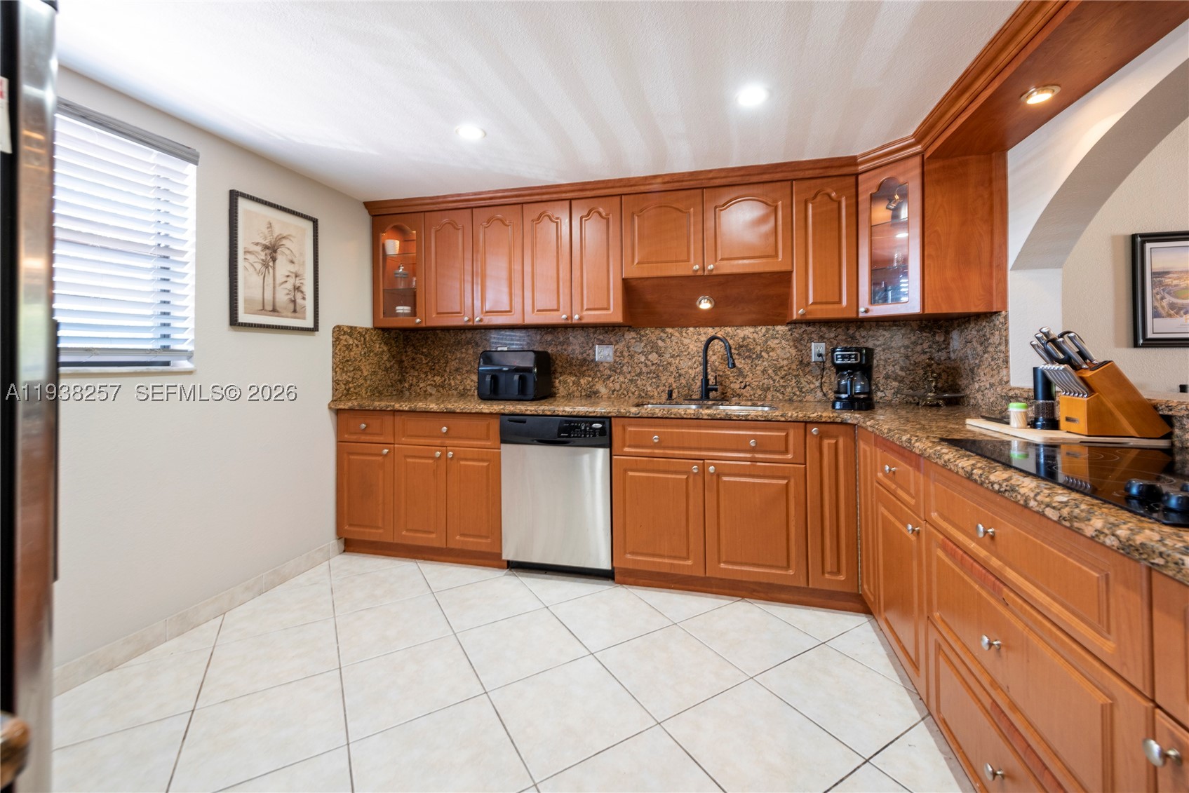 LAKES OF CARRIAGE HILLS - Residential