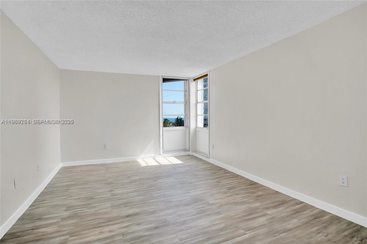 BRICKELL 25 CONDO - Residential