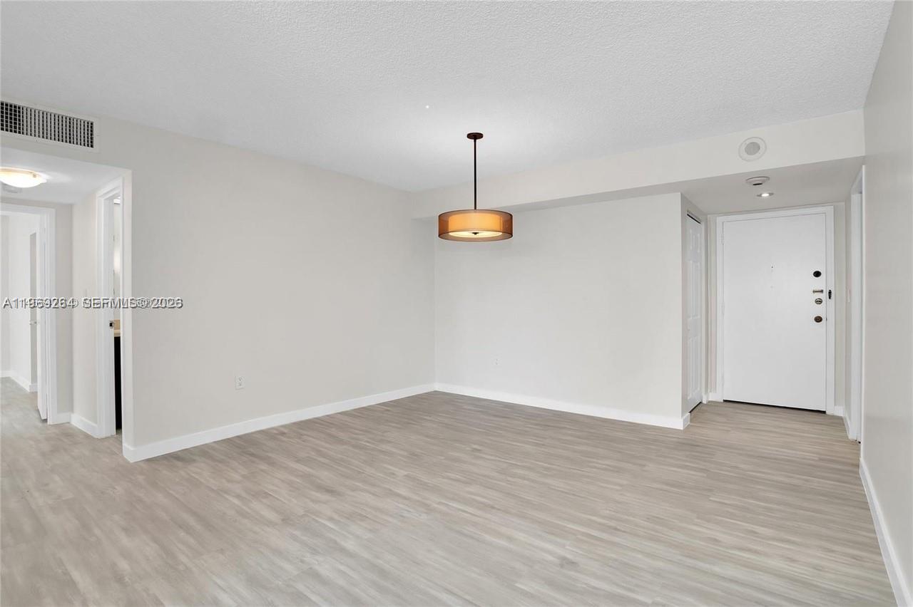 BRICKELL 25 CONDO - Residential