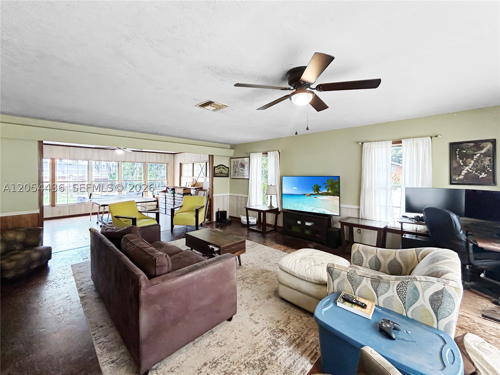 LEESBURG - Residential