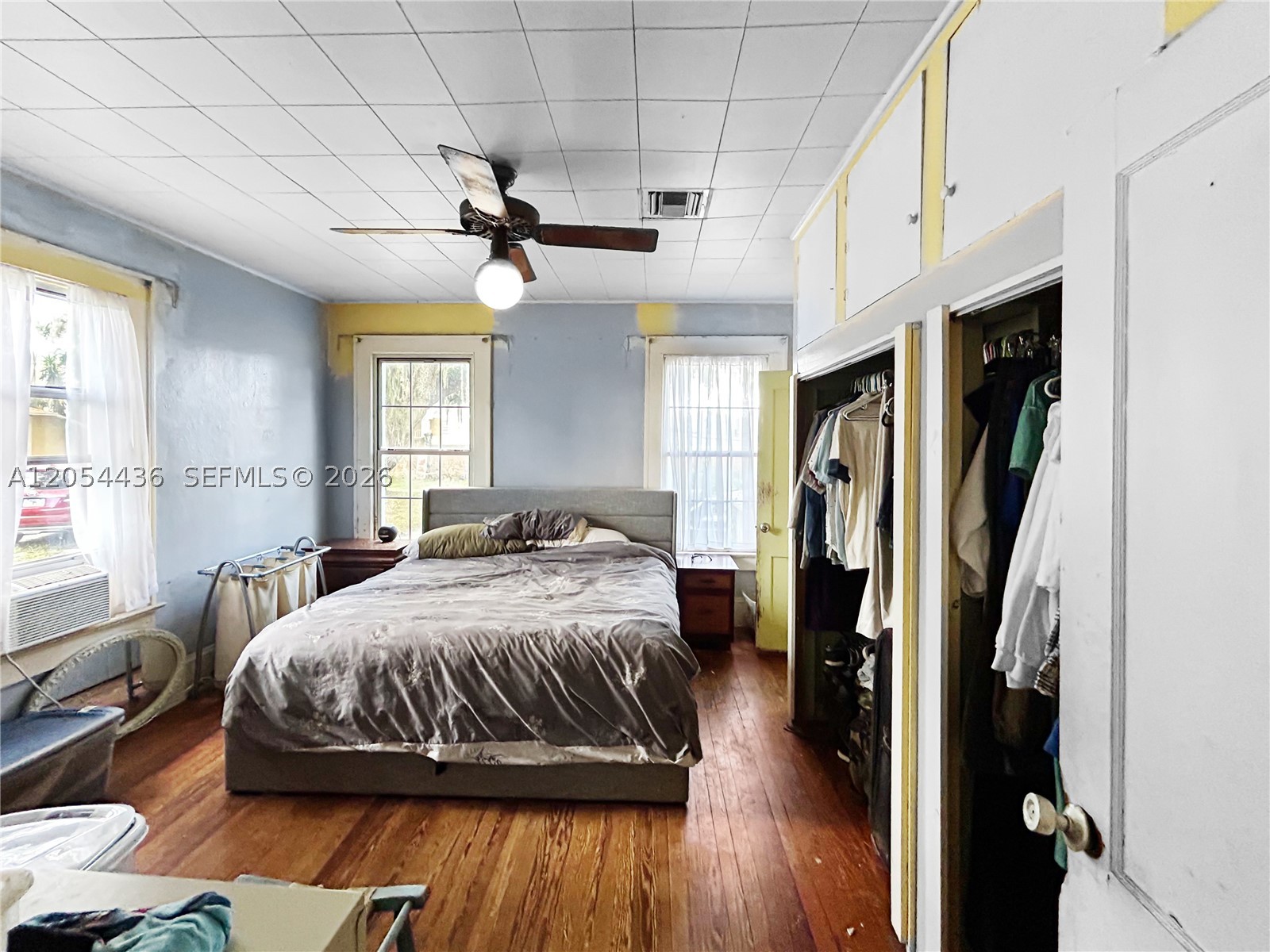 LEESBURG - Residential