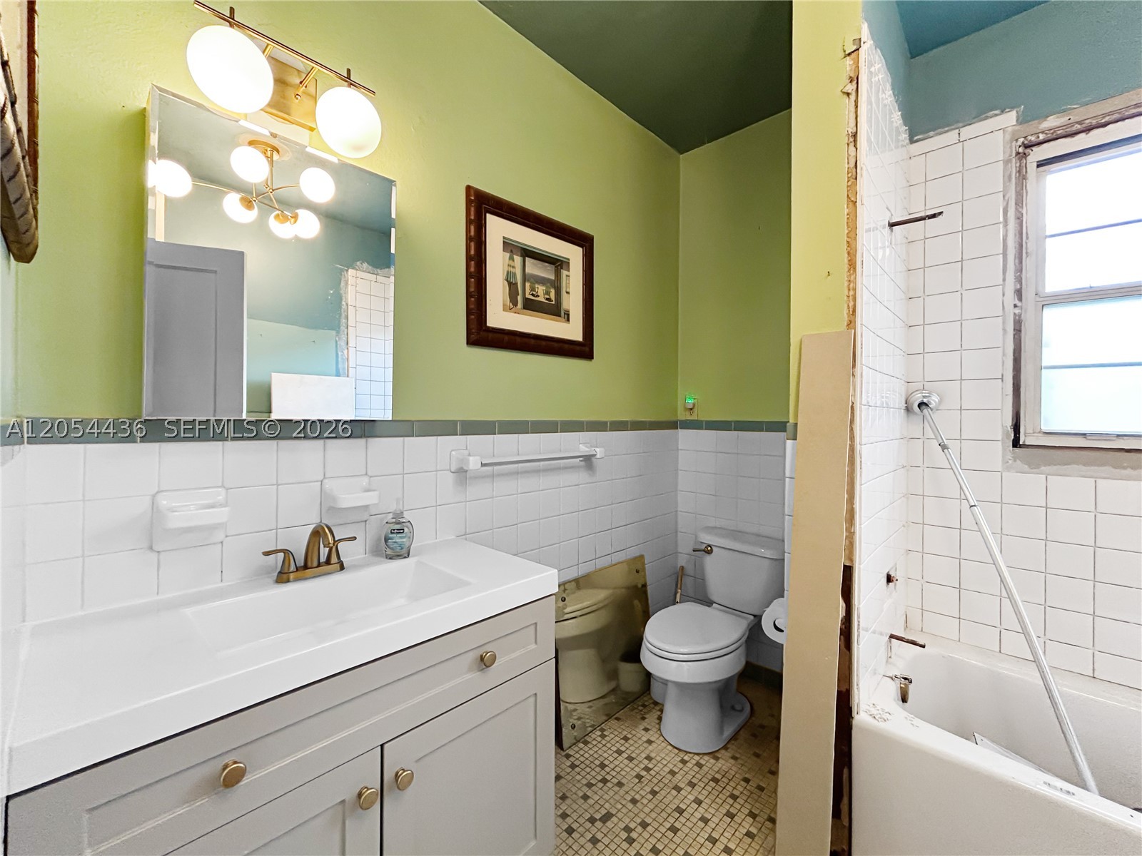 LEESBURG - Residential