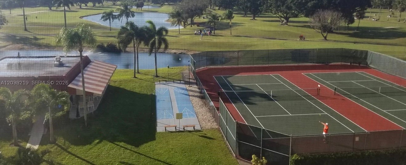 HOLLYBROOK GOLF AND - Residential
