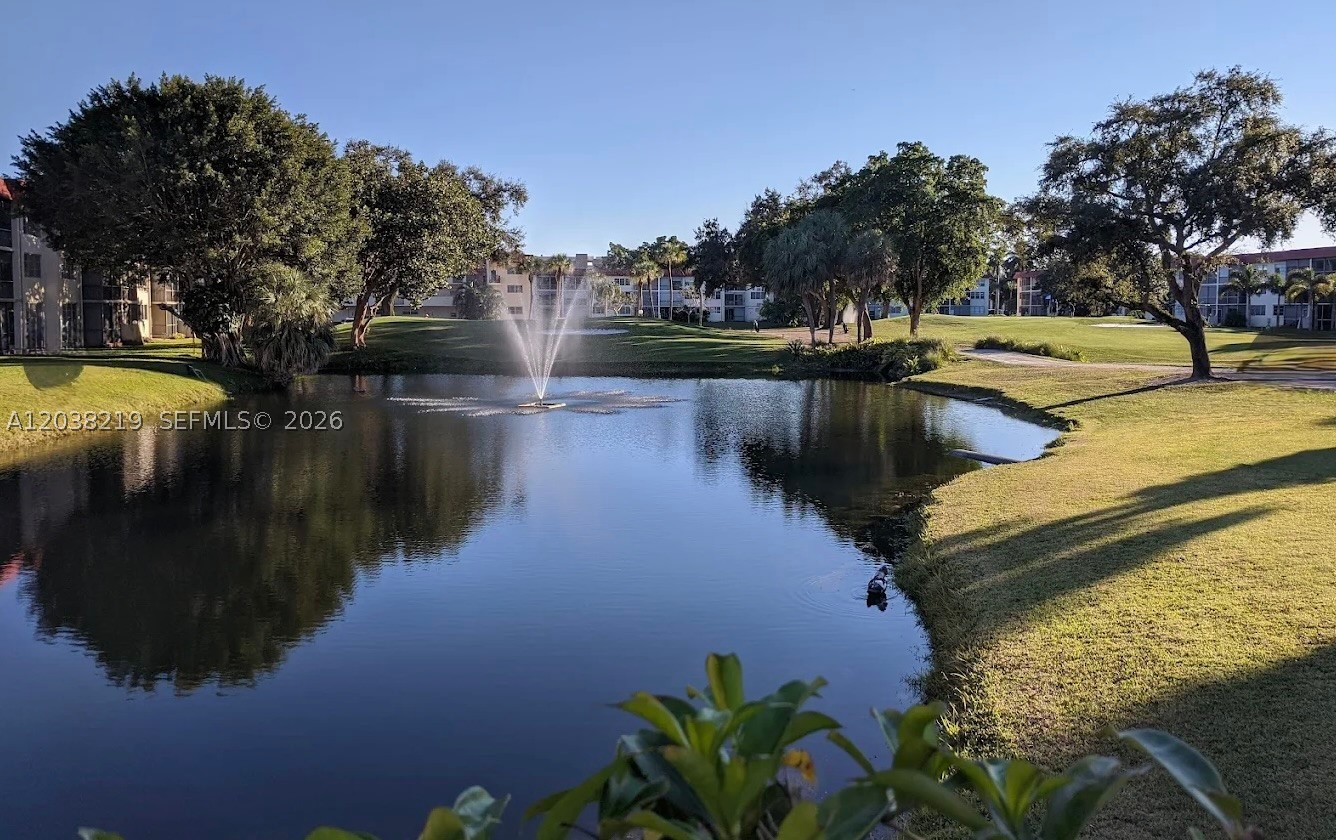 HOLLYBROOK GOLF AND - Residential
