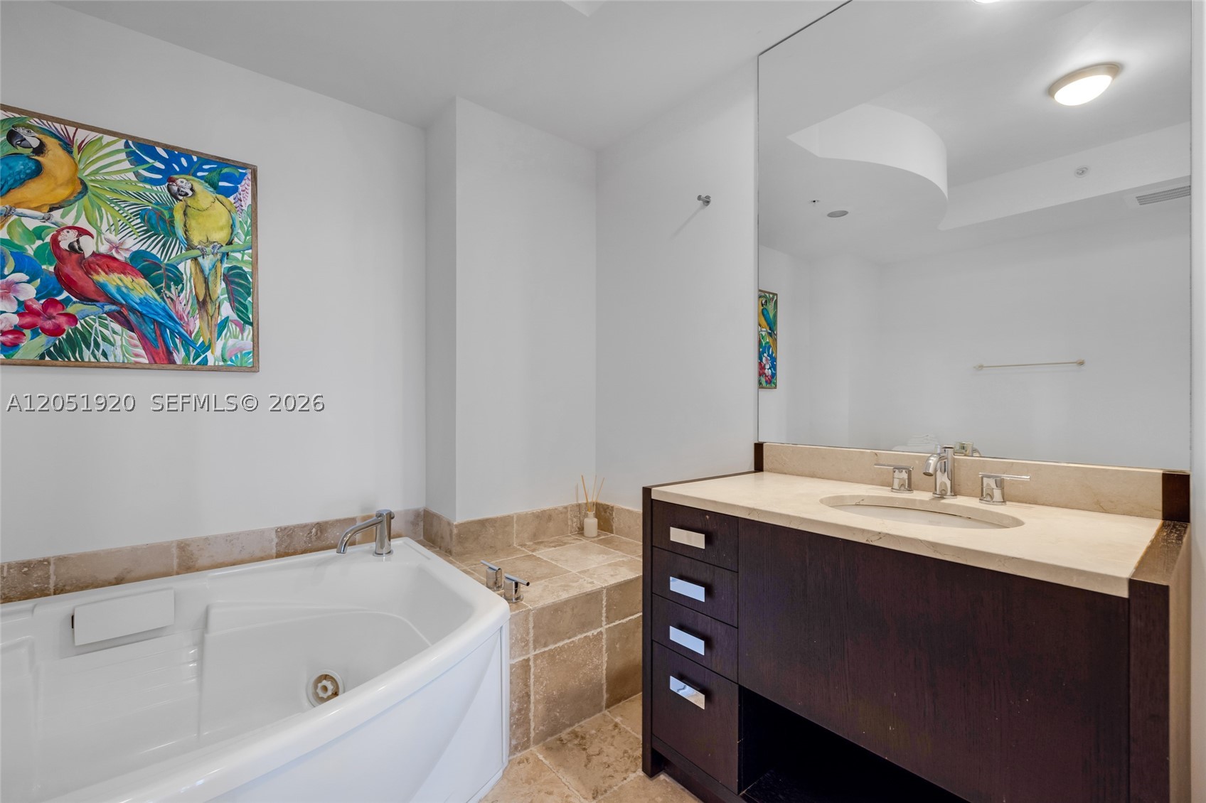 TRUMP ROYALE CONDO - Residential Lease