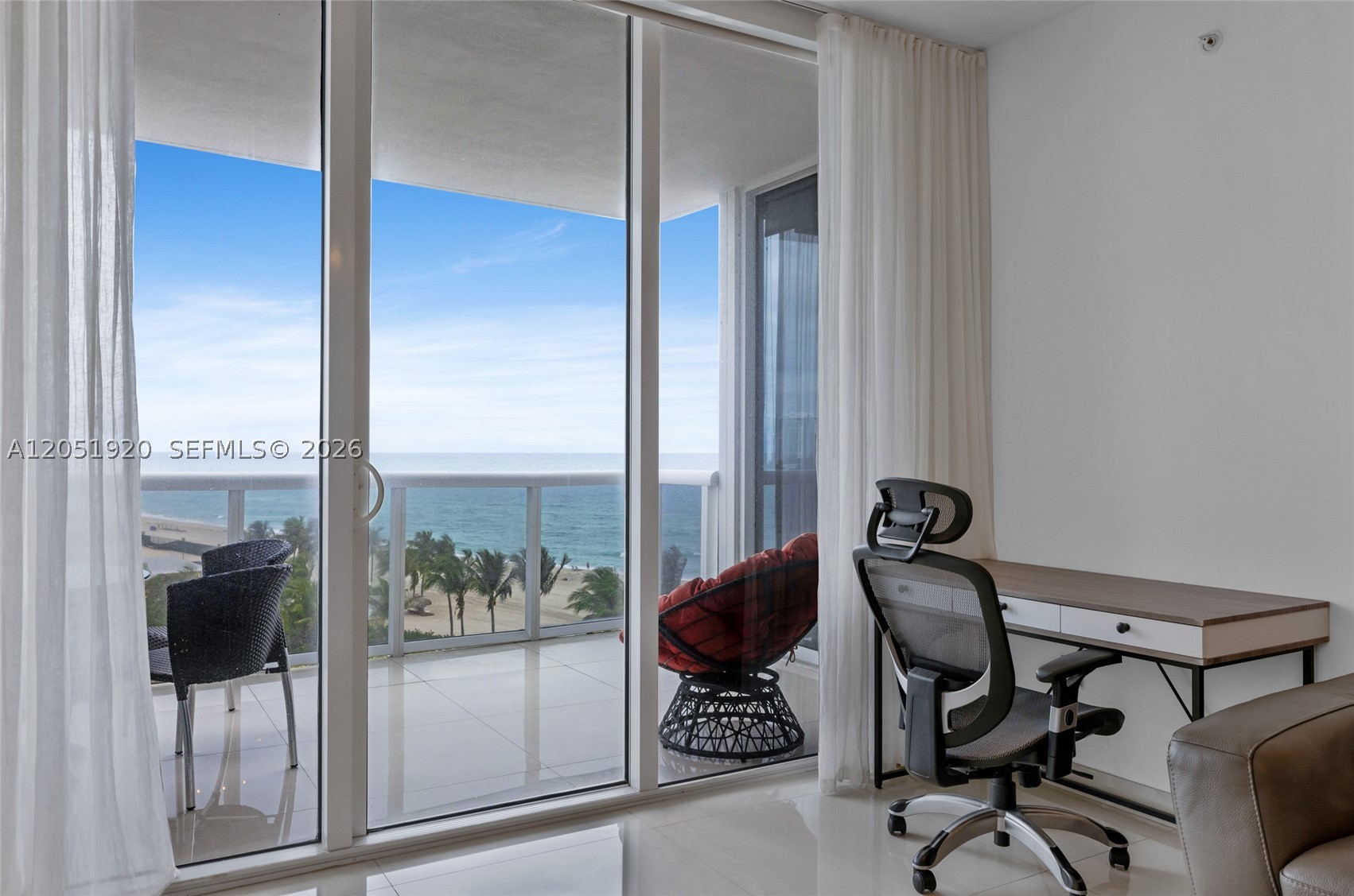 TRUMP ROYALE CONDO - Residential Lease