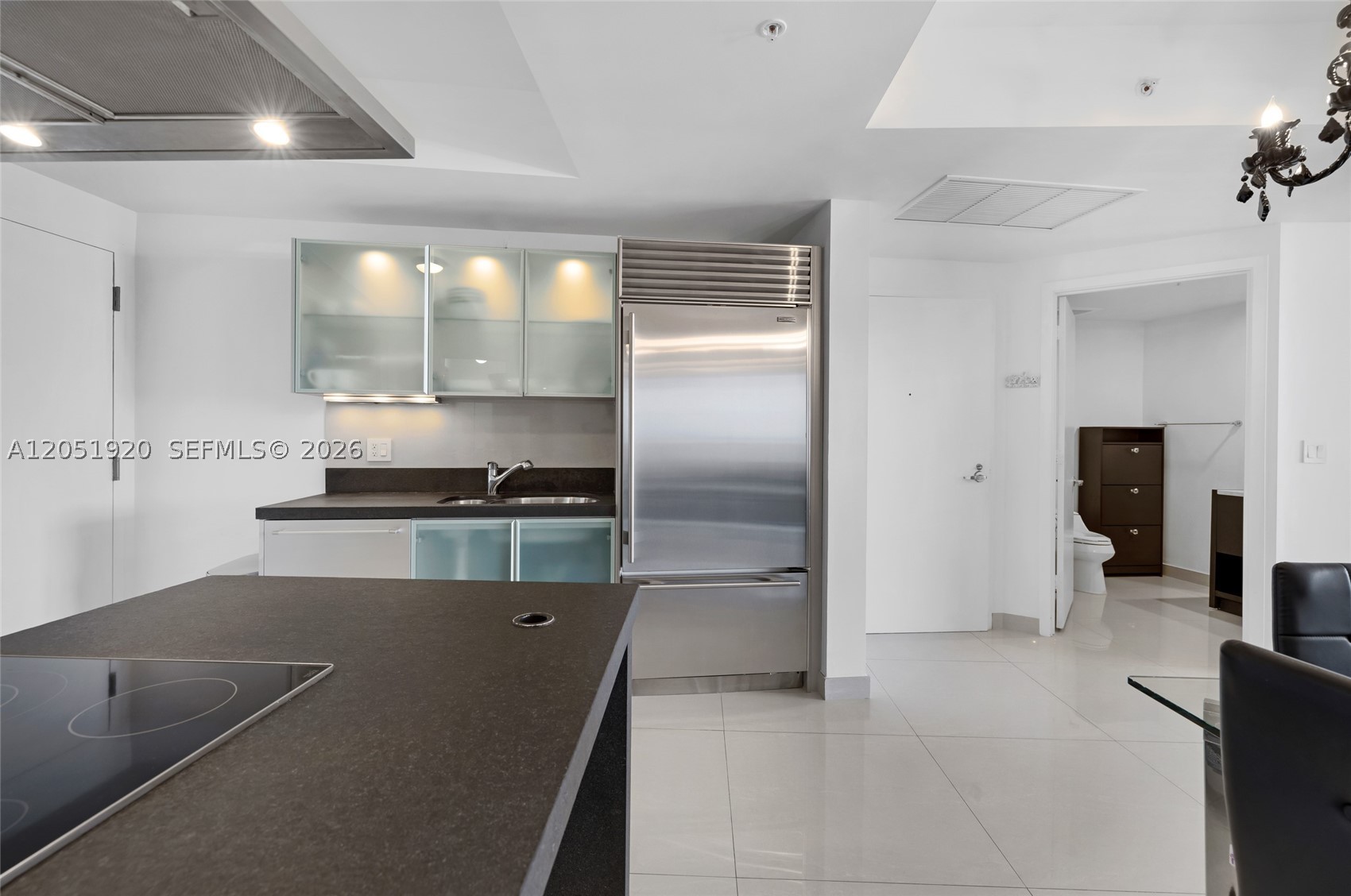 TRUMP ROYALE CONDO - Residential Lease