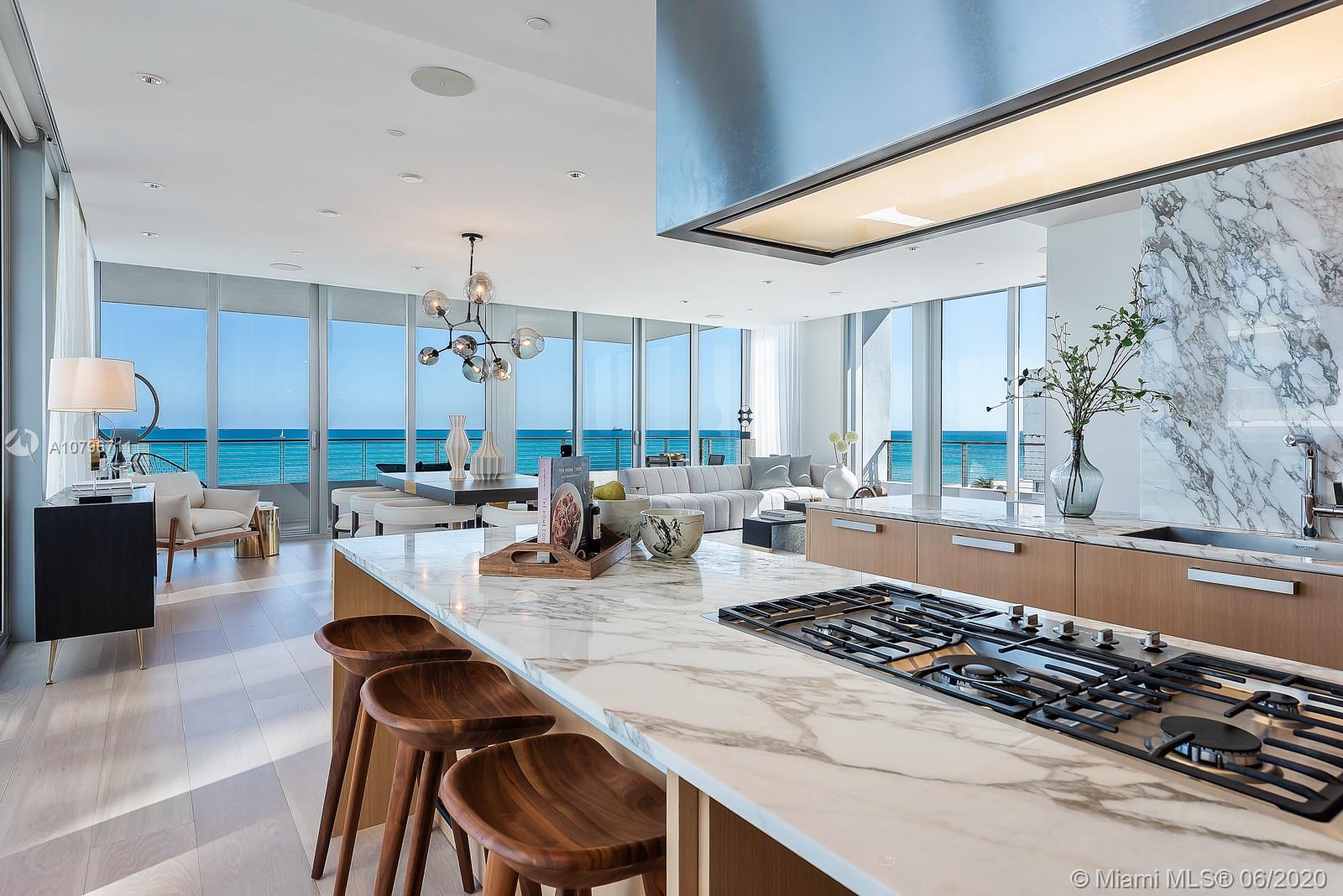 BEACH HOUSE 8 CONDO - Residential