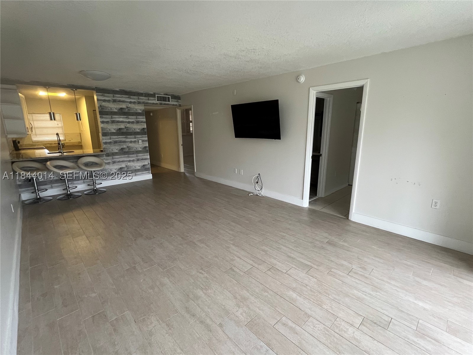 POINCIANA 1 OF PINE ISLAN - Residential