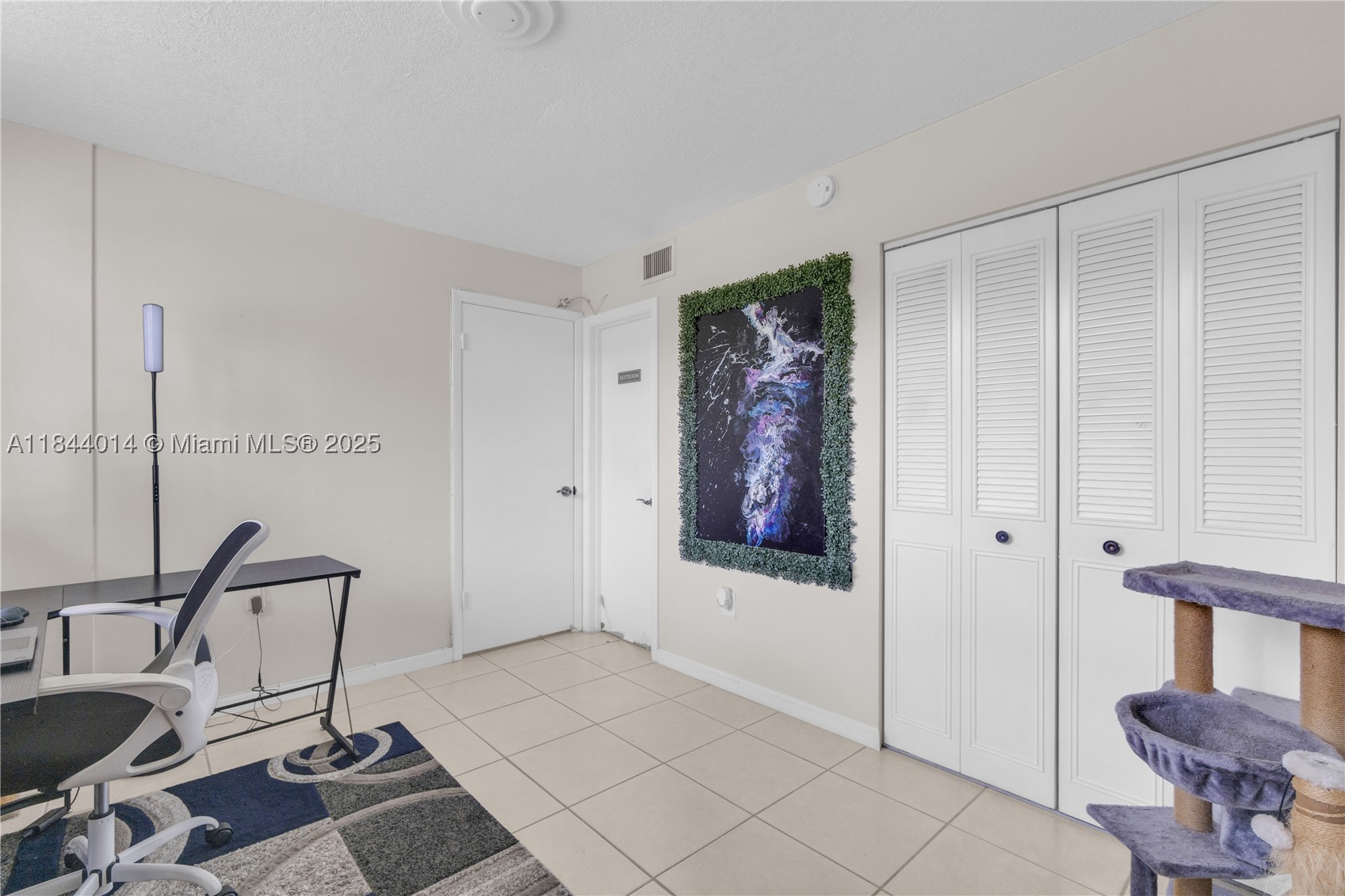 POINCIANA 1 OF PINE ISLAN - Residential