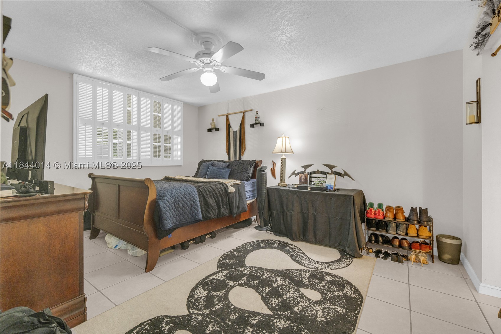 POINCIANA 1 OF PINE ISLAN - Residential