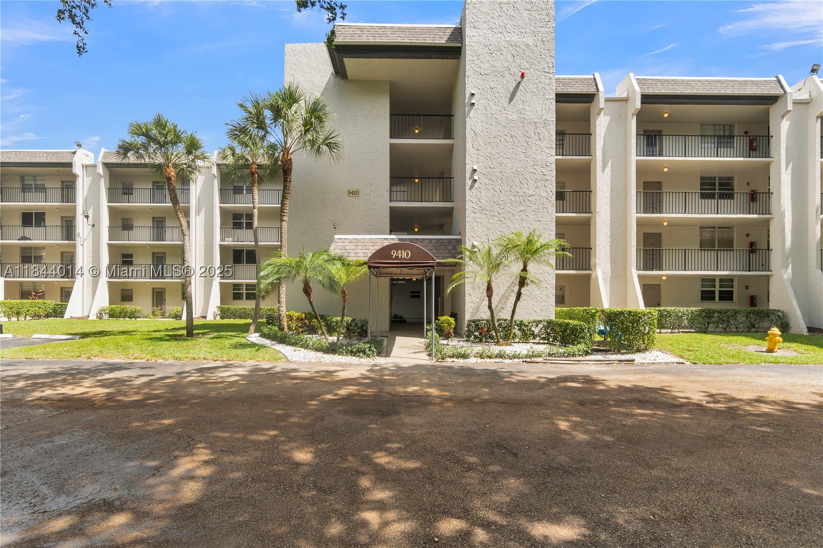 POINCIANA 1 OF PINE ISLAN - Residential