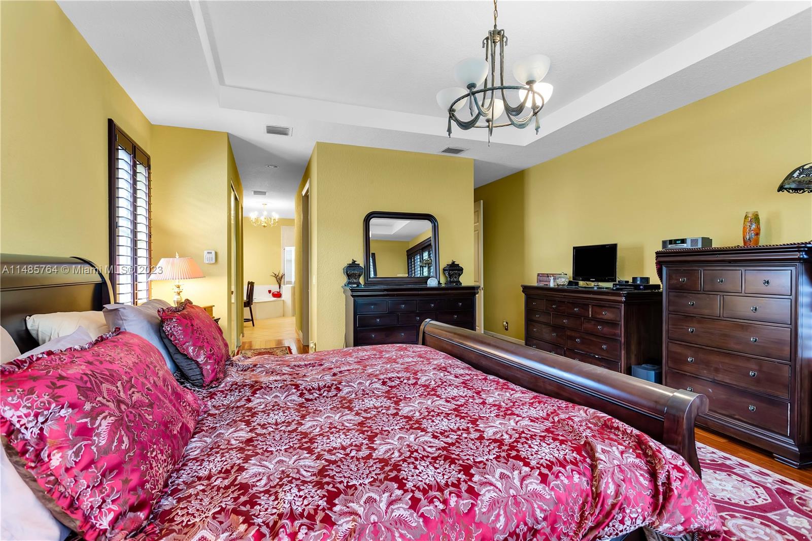 COUNTRY GLEN - Residential