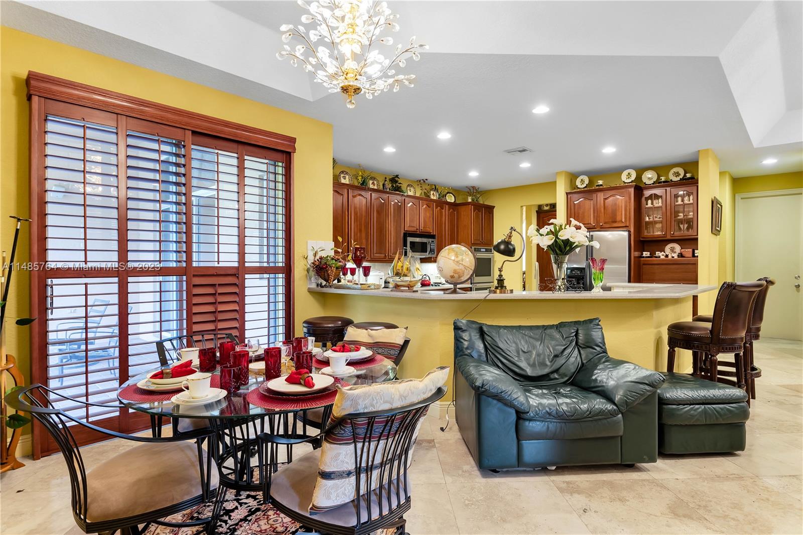 COUNTRY GLEN - Residential
