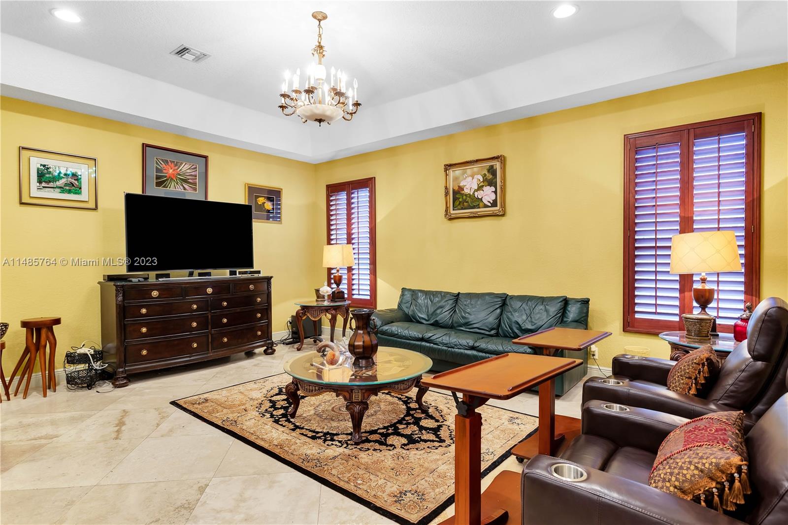 COUNTRY GLEN - Residential