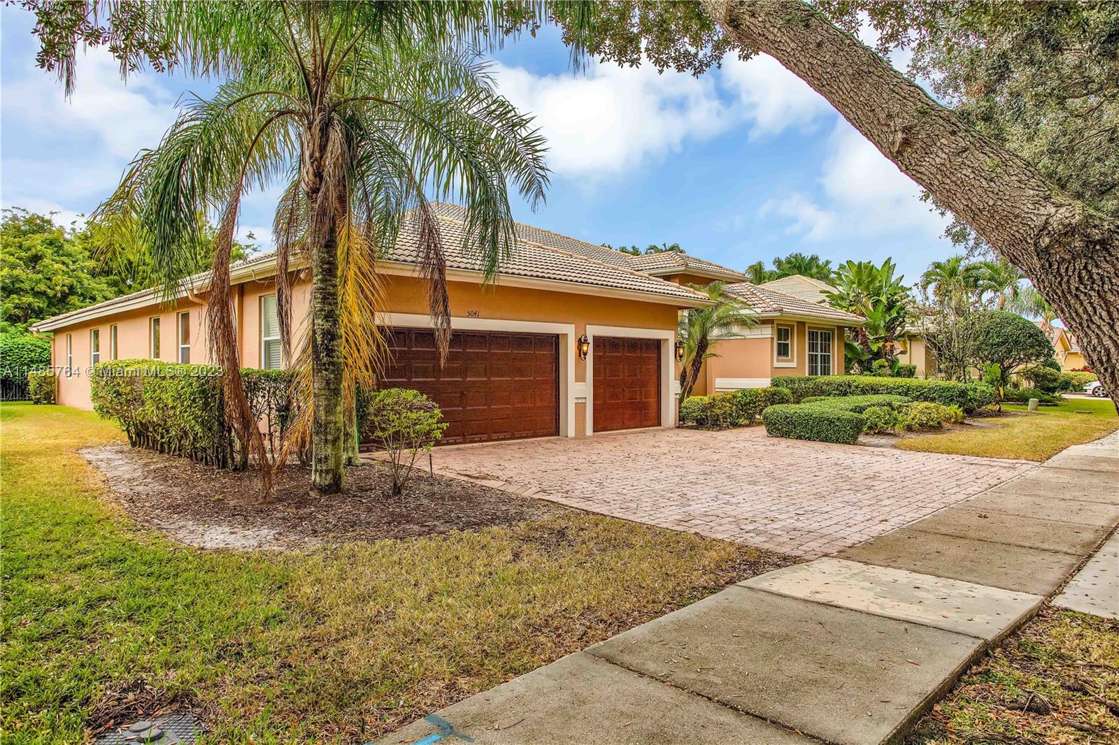 COUNTRY GLEN - Residential