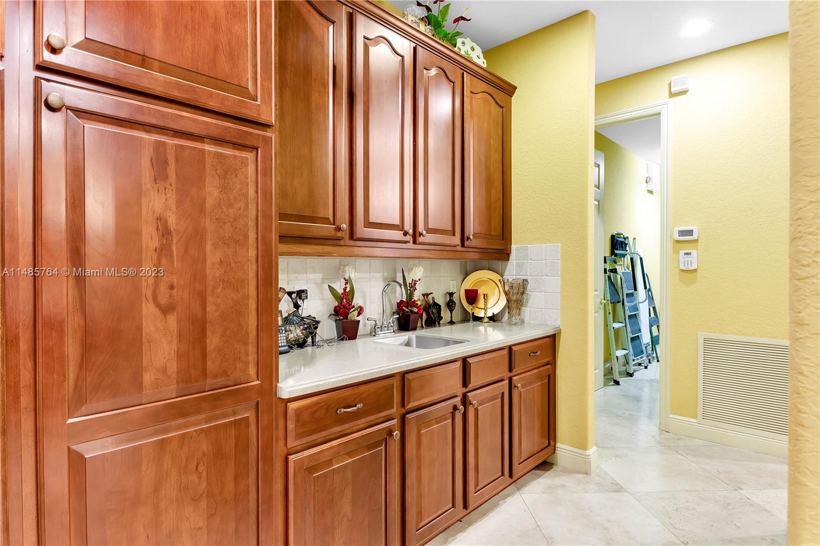 COUNTRY GLEN - Residential