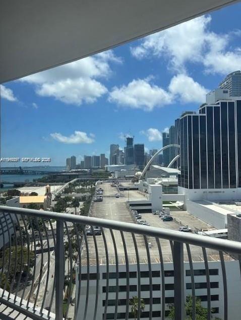 OPERA TOWER CONDO - Residential