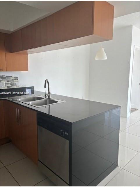 OPERA TOWER CONDO - Residential
