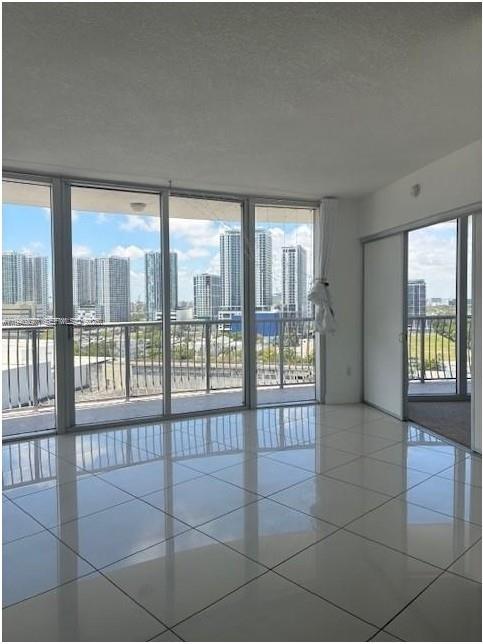 Spacious 2BR/2BA at Opera Tower in a prime Miami location, featuring downtown views and excellent amenities. Located directly across from the beautiful Margaret Pace Waterfront Park, offering exceptional lifestyle appeal and strong investment potential.