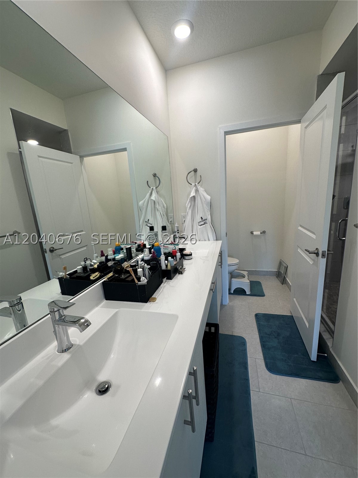 DOWNTOWN DORAL SOUTH PHAS - Residential