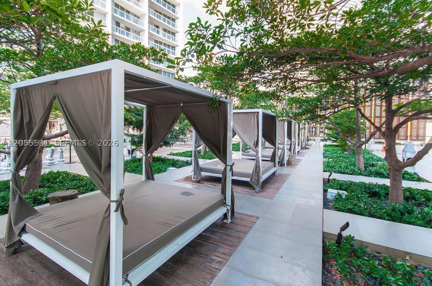 ICON BRICKELL CONDO NO 3 - Residential