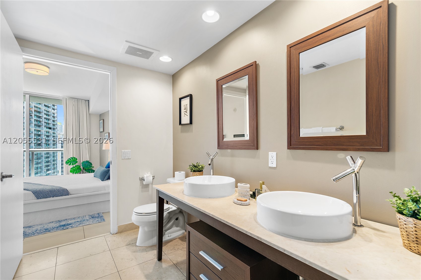 ICON BRICKELL CONDO NO 3 - Residential