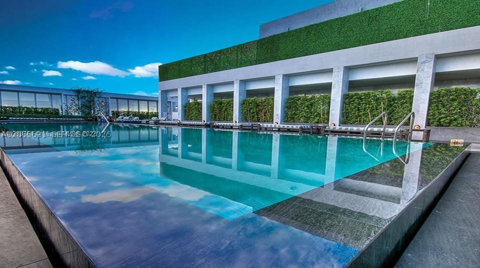 ICON BRICKELL CONDO NO 3 - Residential