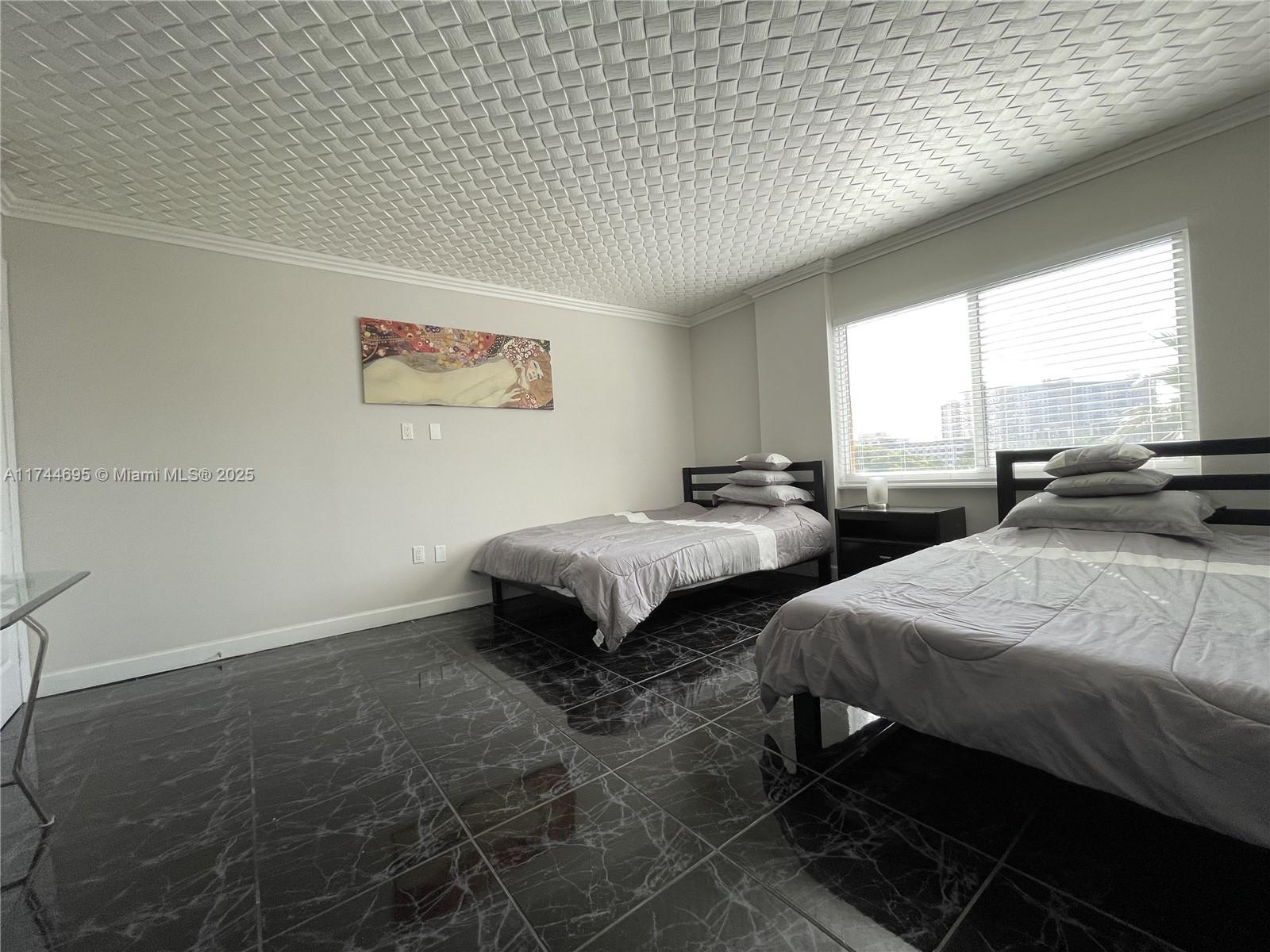MARBELLA TOWER CONDO - Residential
