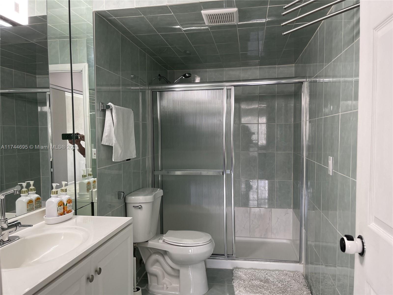 MARBELLA TOWER CONDO - Residential