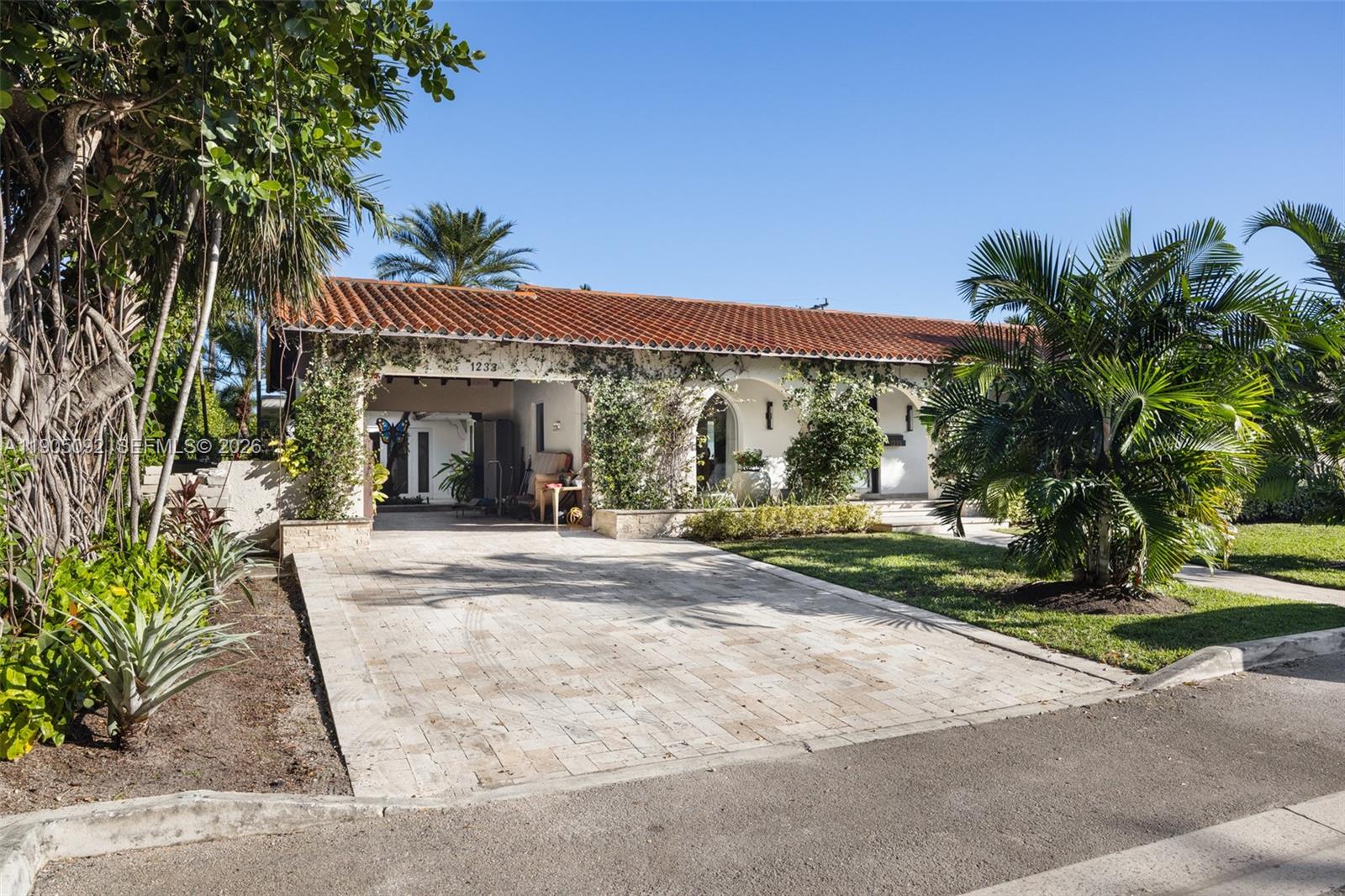 BAY HARBOR ISLAND - Residential