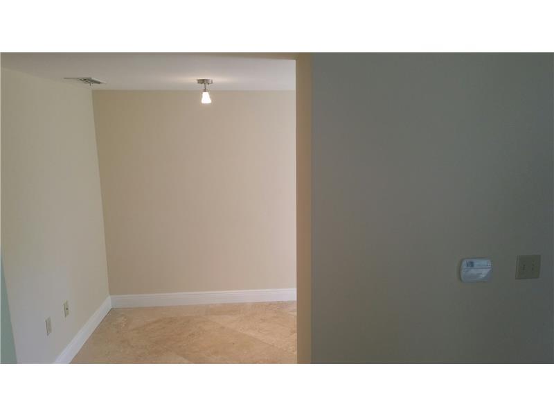 PENT CONDO - Residential Lease