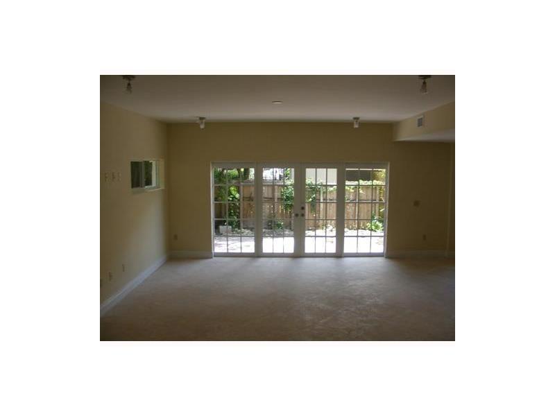 PENT CONDO - Residential Lease