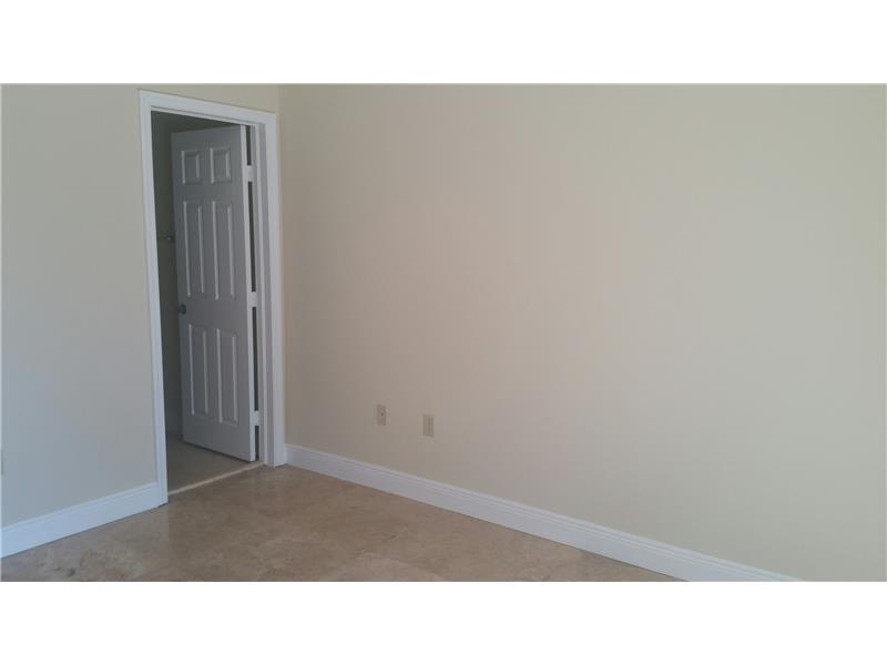 PENT CONDO - Residential Lease