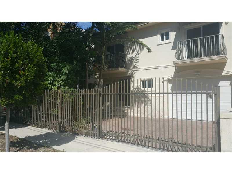 PENT CONDO - Residential Lease