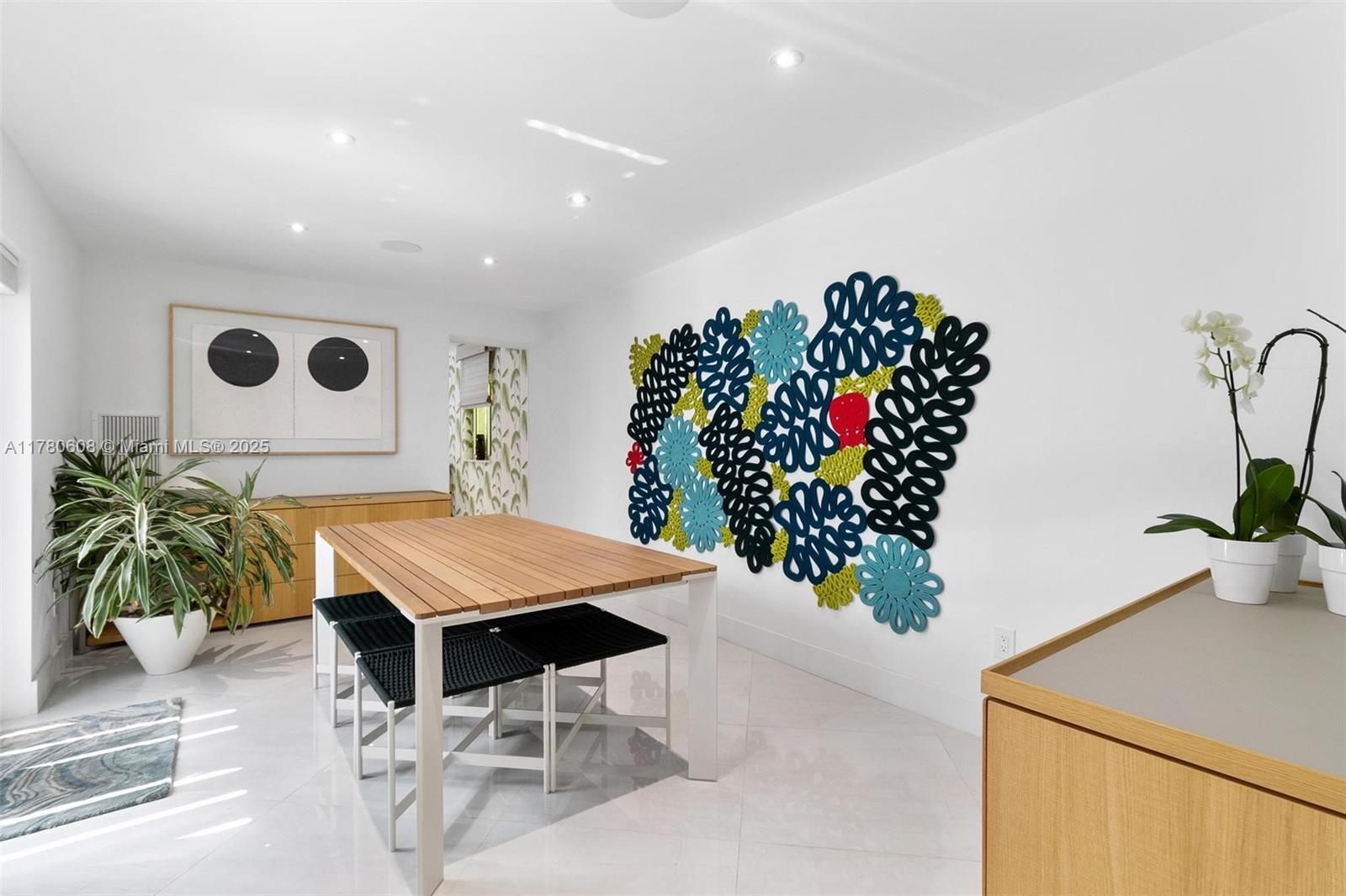 FLAMINGO TERRACE EXTENSIO - Residential