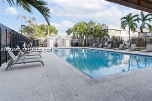 FLAMINGO GARDENS - Residential Lease