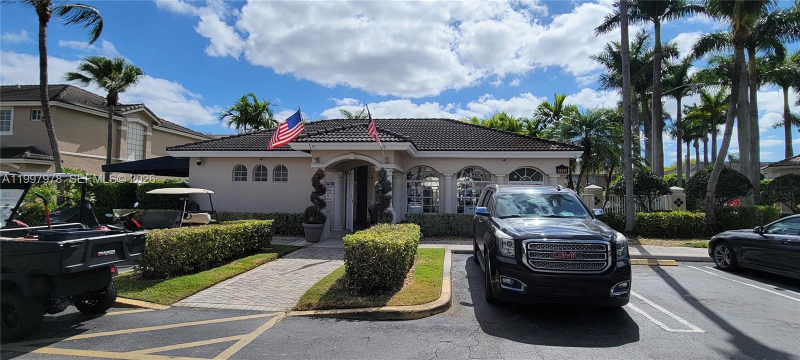 LAS BRISAS AT DORAL CONDO - Residential