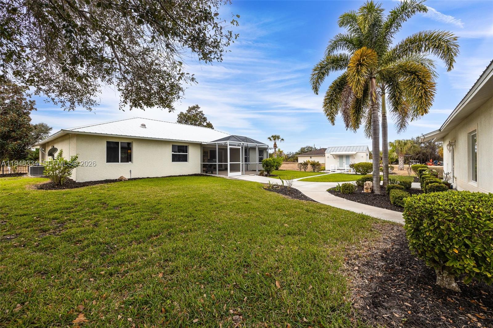 Port LaBelle - Residential