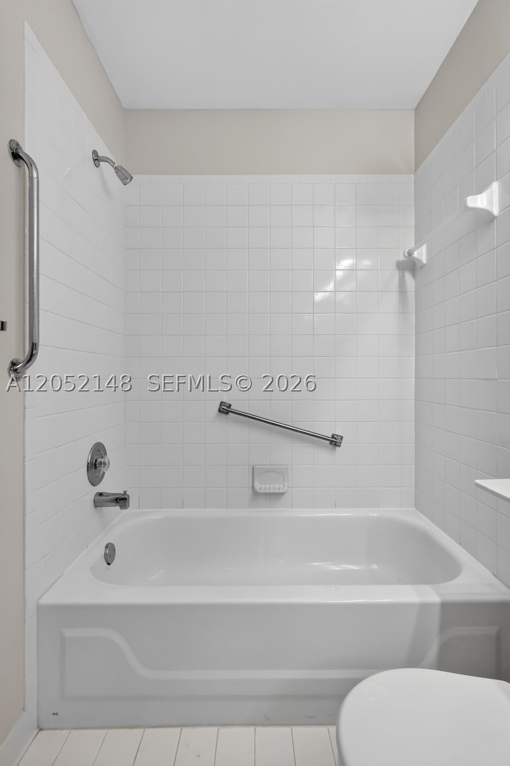 LUCERNE POINTE ONE,TWO,TH - Residential