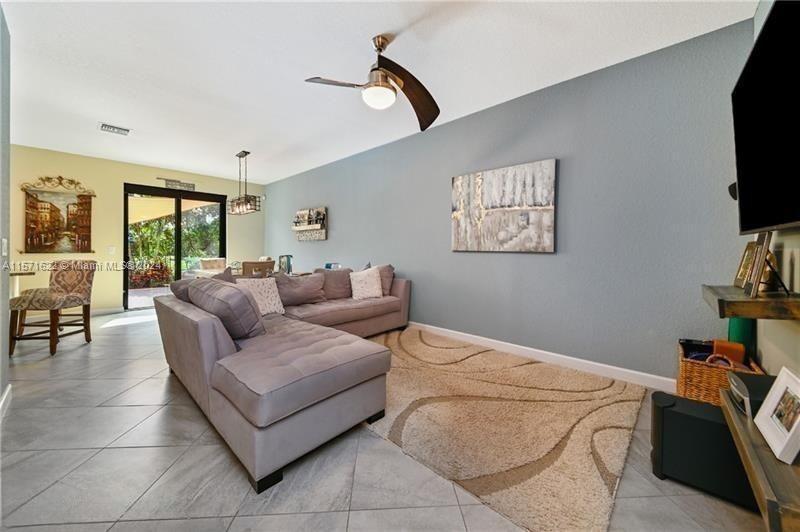 FLAVOR PICT TOWNHOMES PUD - Residential Lease