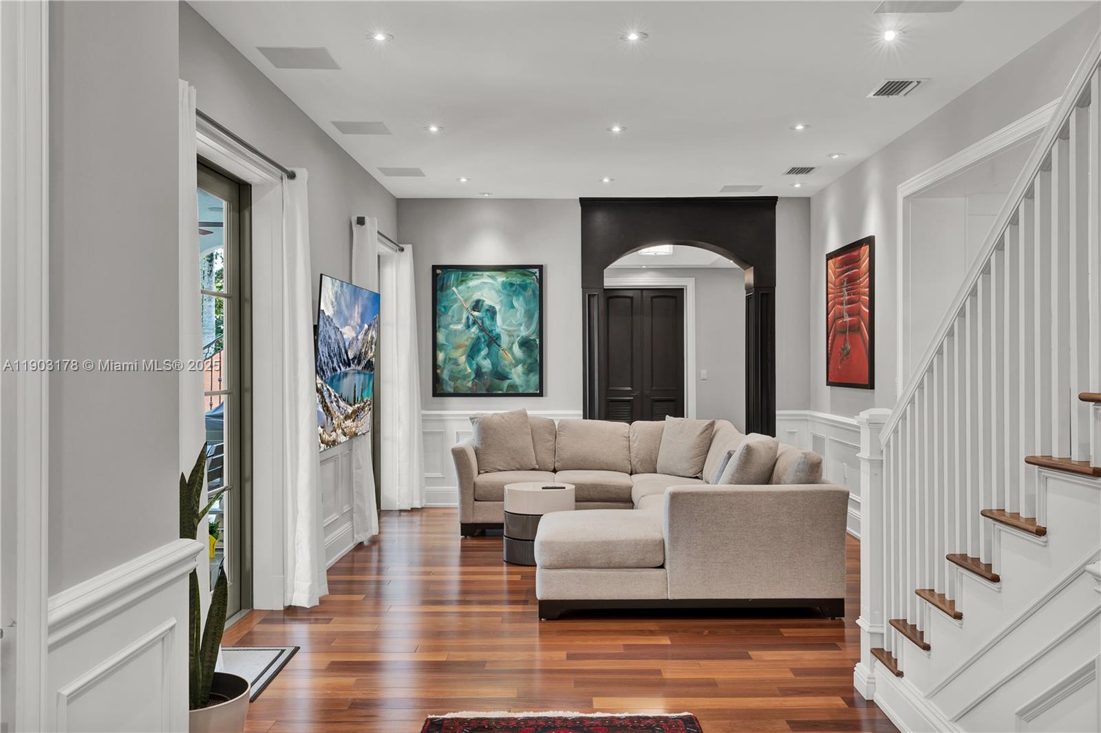 CORAL GABLES C C SEC 3 - Residential